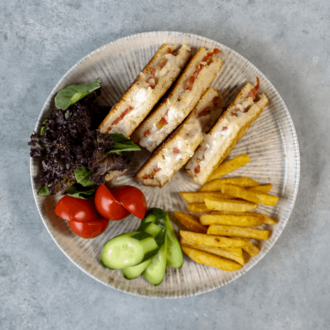 Sucuklu & Kaşarlı Tost görseli
