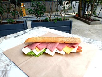 Jambonlu Kaşarlı Tost görseli