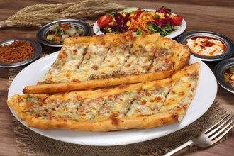 Karışık Pide görseli