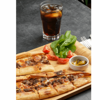 Kavurmalı & Kaşarlı Pide görseli