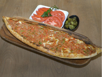 Kuşbaşılı Pide görseli