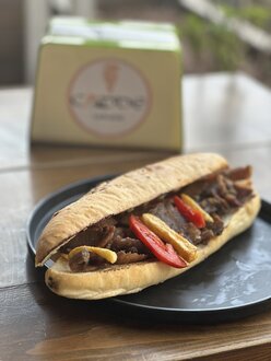 Somun Ekmek Arası Et Döner Dürüm görseli