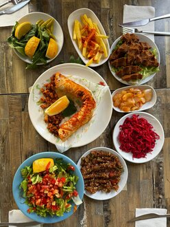 Tavuk Tantuni (1.5 Por.) & Ayran görseli