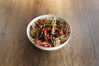 Tavuklu Pilav Üstü & Sarımsak Soslu Kuşkonmaz görseli