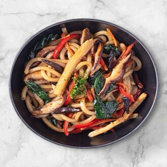 Siyah Sarımsaklı Udon görseli