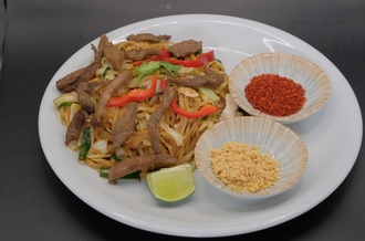 Dana Etli Pad Thai görseli