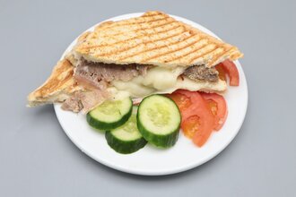 Kavurmalı  Kaşarlı görseli