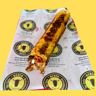Kaşarlı Bazuka Tavuk Döner Dürüm görseli