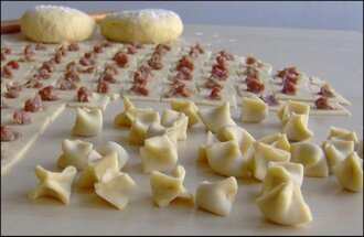 Bohça Mantı 1 Kg Donuk Ürün görseli