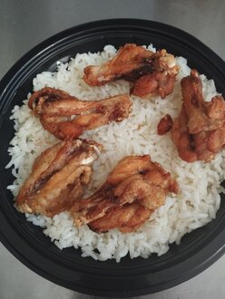 Kovada Pilav Üstü Tavuk Kanat görseli