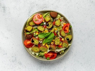 Falafel Salata görseli