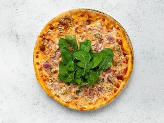 Ton Balıklı Pizza görseli