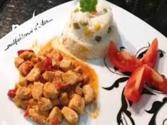 Ezogelin Çorbası Pilav Tavuk Sote Salata görseli