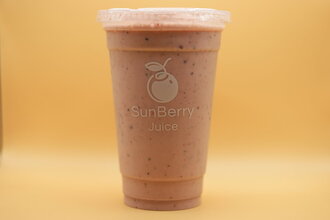 Genç Tutan Smoothie görseli