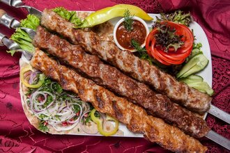 1 Kg. Kebap Menü (1 L. İçecek) görseli