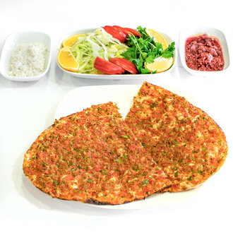 Lahmacun görseli