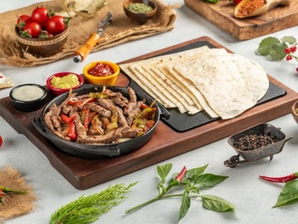 Etli Fajita görseli