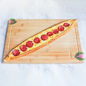 Sucuklu Kaşarlı Pide (İnce Hamur) görseli