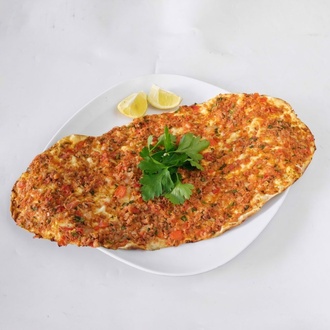 Özel Sarımsaklı İnce Hamurlu Eti Bol Yöresel Antep Lahmacun görseli