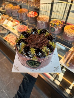Profiterollü Pasta (6-8 Kişilik) görseli