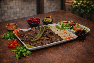 Pilav Üstü Et Döner görseli