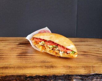 Tam Ekmek Arası Tavuk Döner görseli