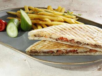 Seçeceğiniz Tost + Kutu İçecek görseli