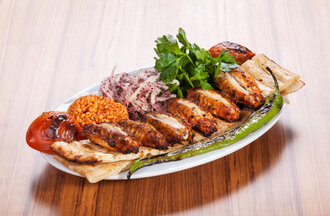 Migros Yemek Özel Süper 3'Lü Tavuk Porsiyon Menü (1 Lt İçecek) görseli