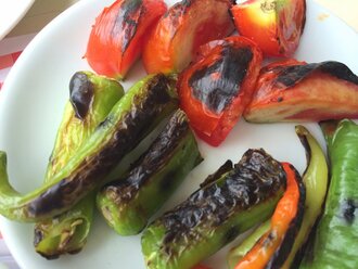 Köz Biber & Domates görseli