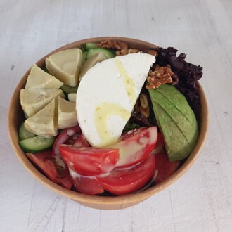 Keçi Peynirli Enginarlı Salata (Artichoke And Goat Cheese Salad) görseli