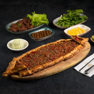 Kuşbaşılı Pide görseli