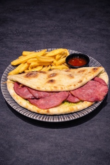 Dana Bacon Panzerotti görseli