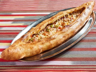 Kuşbaşı Kaşarlı Pide görseli
