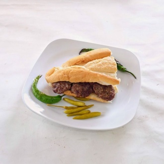 Ekmek Arası Izgara Köfte Menü görseli