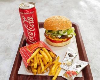 Amerikan Islak Hamburger Menü görseli