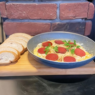 Sucuklu Kaşarlı Sahanda Yumurta görseli