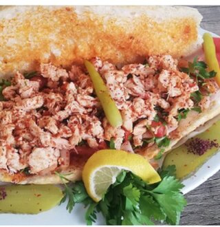 Yarım Ekmek Tavuk Tantuni görseli