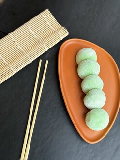 Antep Fıstıklı Dondurmalı Mochi görseli