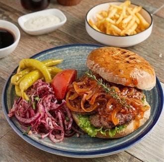 Somun Arası Köfte görseli