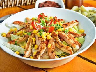 Tavuklu Salata görseli