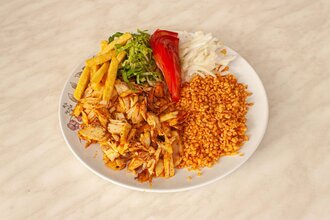 Pilav Üstü Tavuk Döner görseli