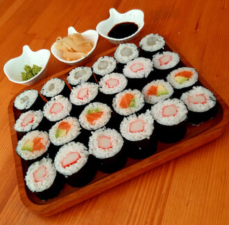 Set Menu 18 Maki Lovers görseli