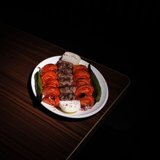 Domatesli Kebap görseli