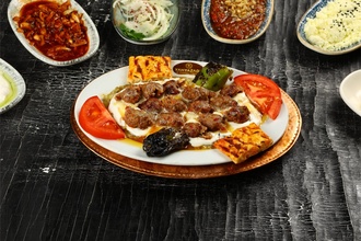 Yoğurtlu Kebap görseli