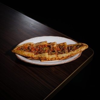 Kuşbaşılı Pide görseli
