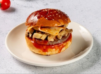 Mantarlı Cheeseburger görseli