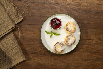 Lor Peynirli Sırniki(сырники) görseli