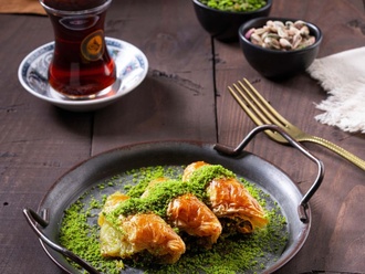Fıstıklı Şöbiyet (1 Kg.) görseli