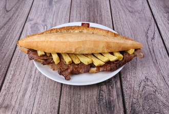 Büyük Yarım Ekmek Arası Et Döner görseli