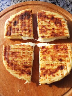 Kaşarlı Bazlama Tost görseli